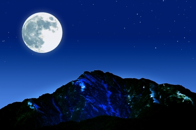 今夜は満月